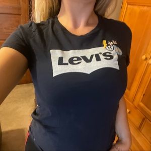 levi’s y2k baby tee